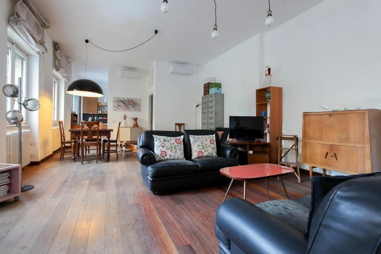 Lovely Milano - Beautiful Loft With Terrace In Porta Romanaアパートメント 0*, ミラノ