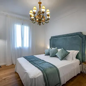 https://jcl-first-apt-in-the-hearth-of-florence.it-tuscanyhotel.com