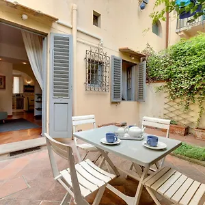 https://mamo-florence-geordie-apartment.it-tuscanyhotel.com