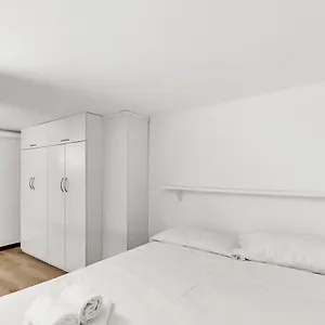 Apartment Loft Daiquiri Nel Centro Di Milano, Via Sottocorno, Porta Vittoria, Milan